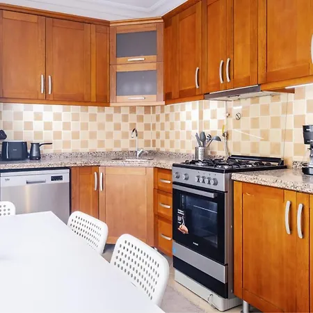 Centrally Located Sleek And Modern Flat In Sisli شقة *